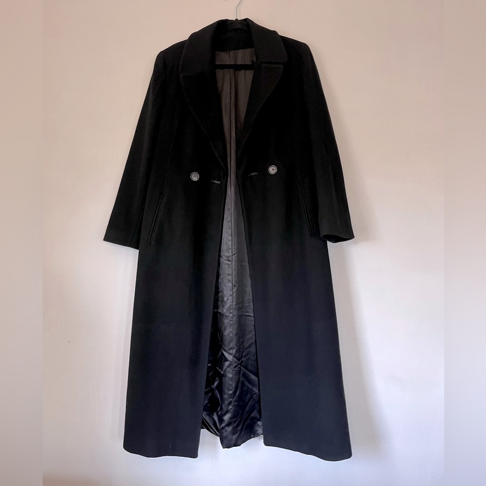 Regency Cashmere Black Trench Coat - Picture 3 of 9